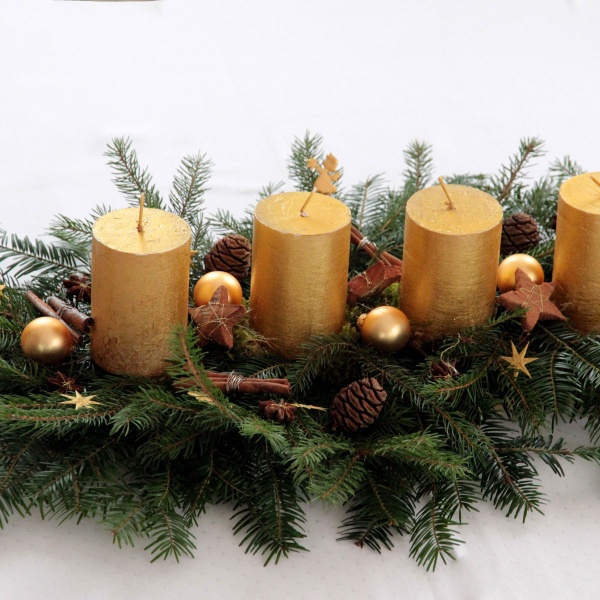 Table Centrepiece 'Four Candles'